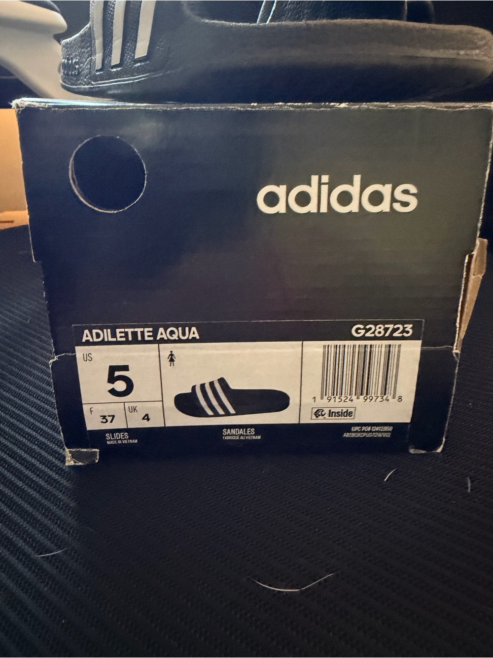 Adidas sandals size 7